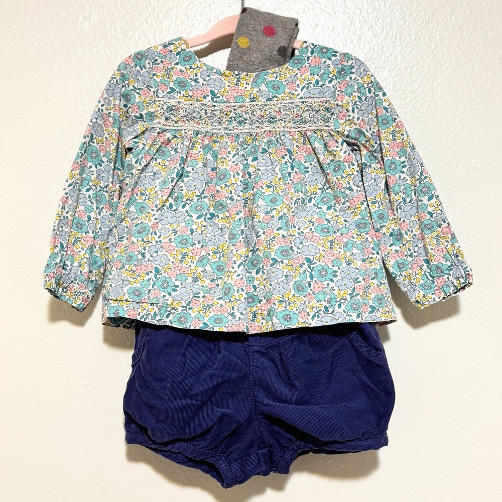 smocked top and bottom set up with tights Mini boden 6-12M
